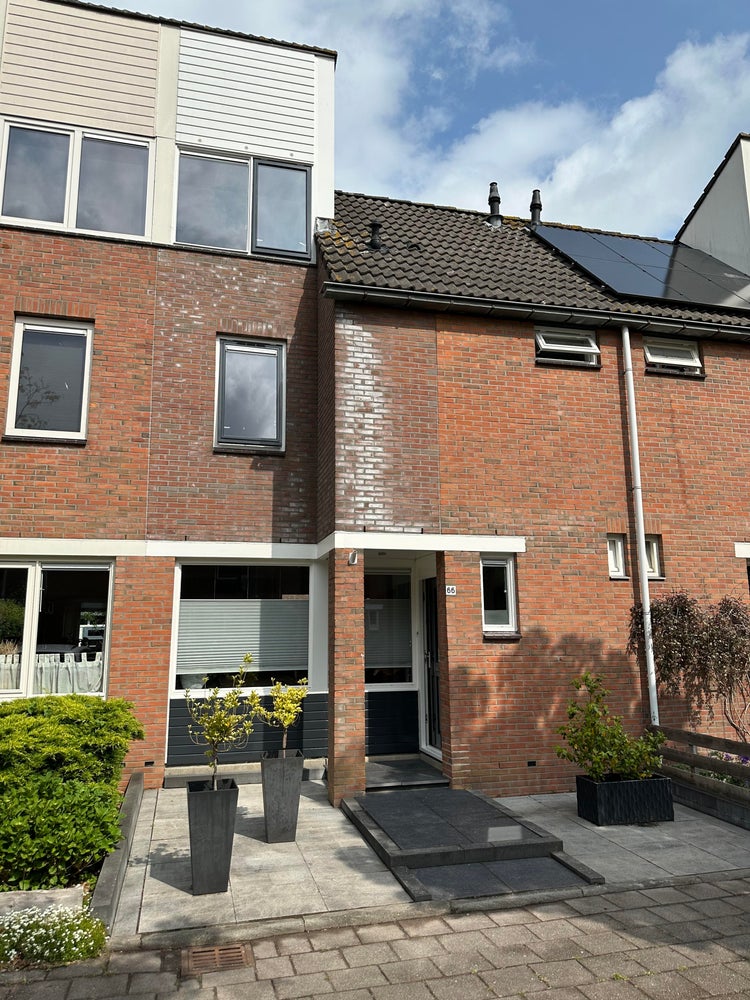 https://www.vandermeulenmakelaars.nl/wp-content/uploads/2026/07/1bd702c8-4.jpg